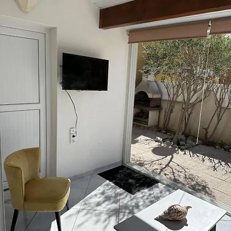Holidayland 438 T2 Mezzanine 5 Couchages Climatise Avec Veranda *