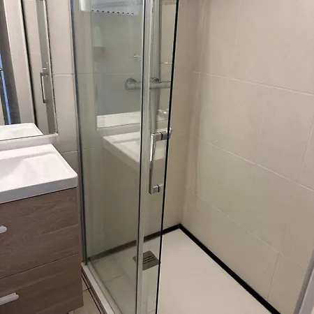 Апартаменты Holidayland 438 T2 Mezzanine 5 Couchages Climatise Avec Veranda Нарбонн-Пляж