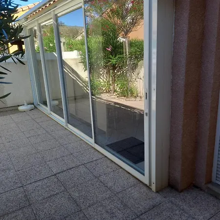 Holidayland 438 T2 Mezzanine 5 Couchages Climatise Avec Veranda Апартаменты